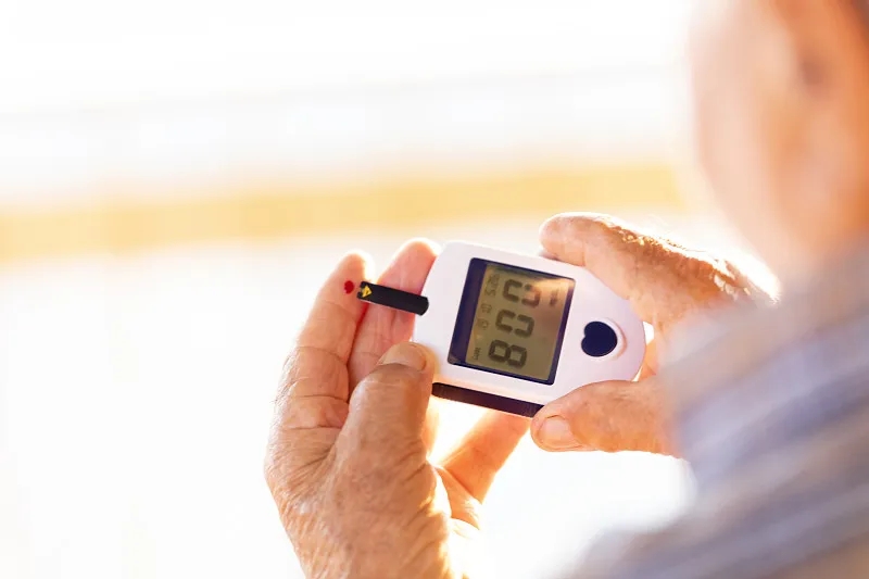 β細胞受損是糖尿病的主要原因，干細胞通過(guò)分化為β細胞來(lái)治療糖尿病