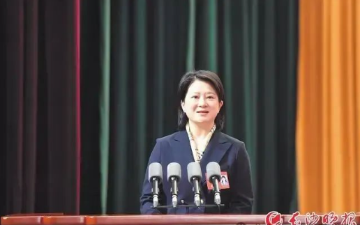 長(cháng)沙市政協(xié)委員姜麗波