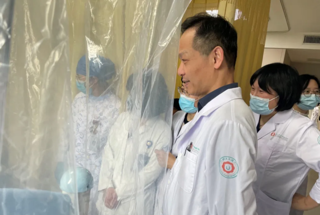 浙江大學(xué)醫學(xué)院附屬兒童醫院運用CAR-T治療的系統性紅斑狼瘡患兒順利出院。