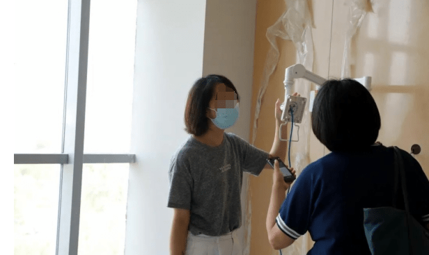 技術(shù)示范效應：帶動(dòng)行業(yè)升級