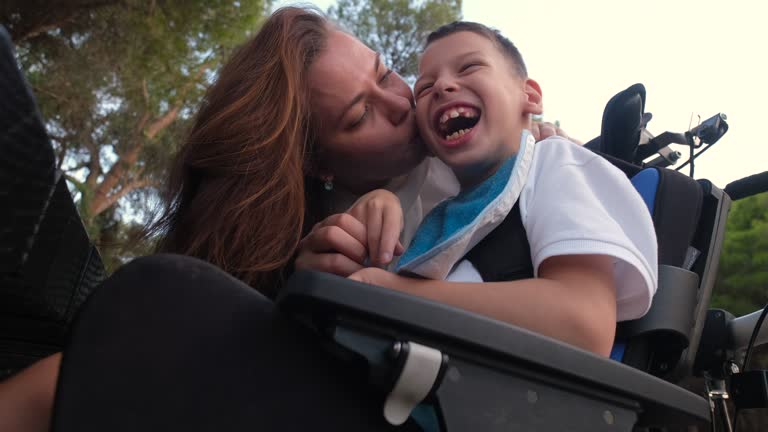 從無(wú)力到掌控：干細胞療法助力腦癱患者重獲肌肉控制能力