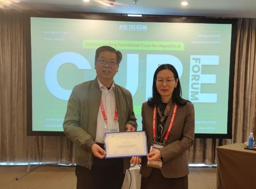 武漢大學(xué)人民醫院感染科江應安教授團隊